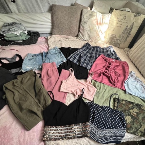 SHEIN Tops - Clothes